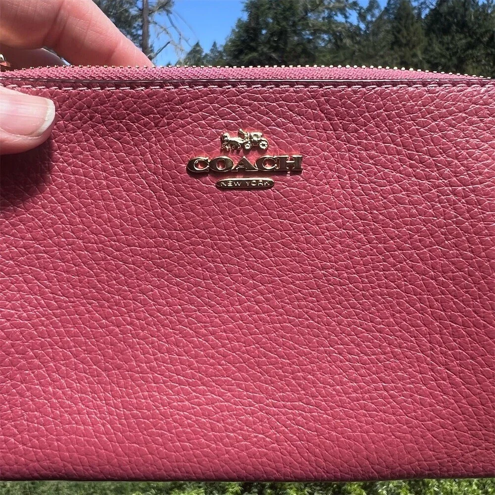 COACH Pebbled Leather Wristlet Double Zip Cardholder Wallet Pink w Gold Hardware